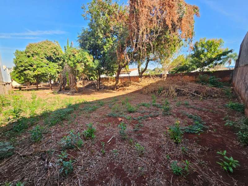 Terreno à Venda no bairro Vila Assis em Jaú imagem 2