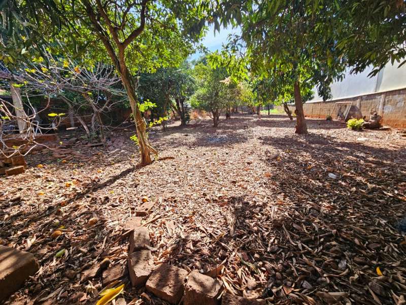 Terreno à Venda no bairro Vila Assis em Jaú imagem 0